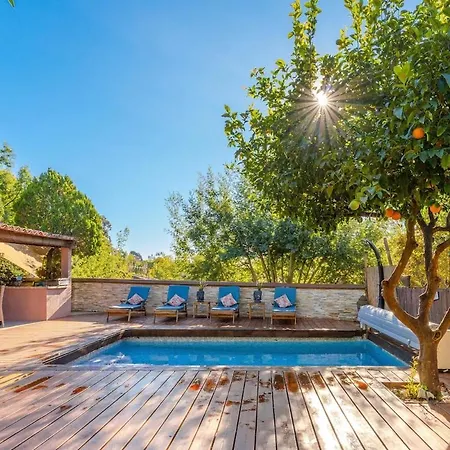 Maison Piscine Chauffee Privee A 200 Mn De La